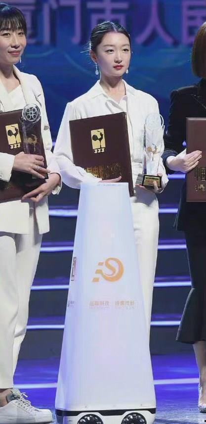 金鸡奖周冬雨最新爆料,揭秘幕后故事与幕后英雄  第1张